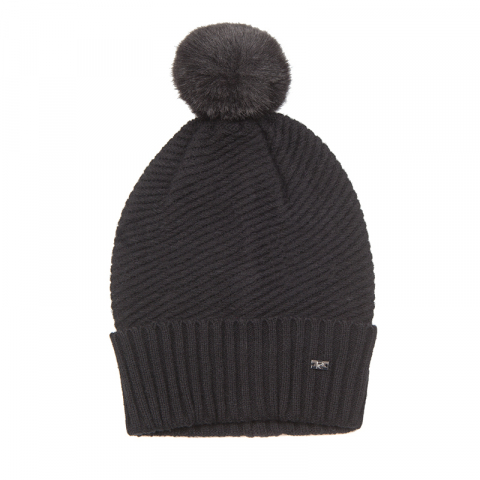 Черна зимна шапка Pierre Cardin